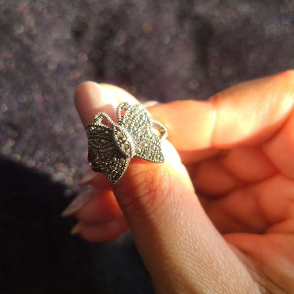 Sterling silver butterfly ring - Picture 1 of 6
